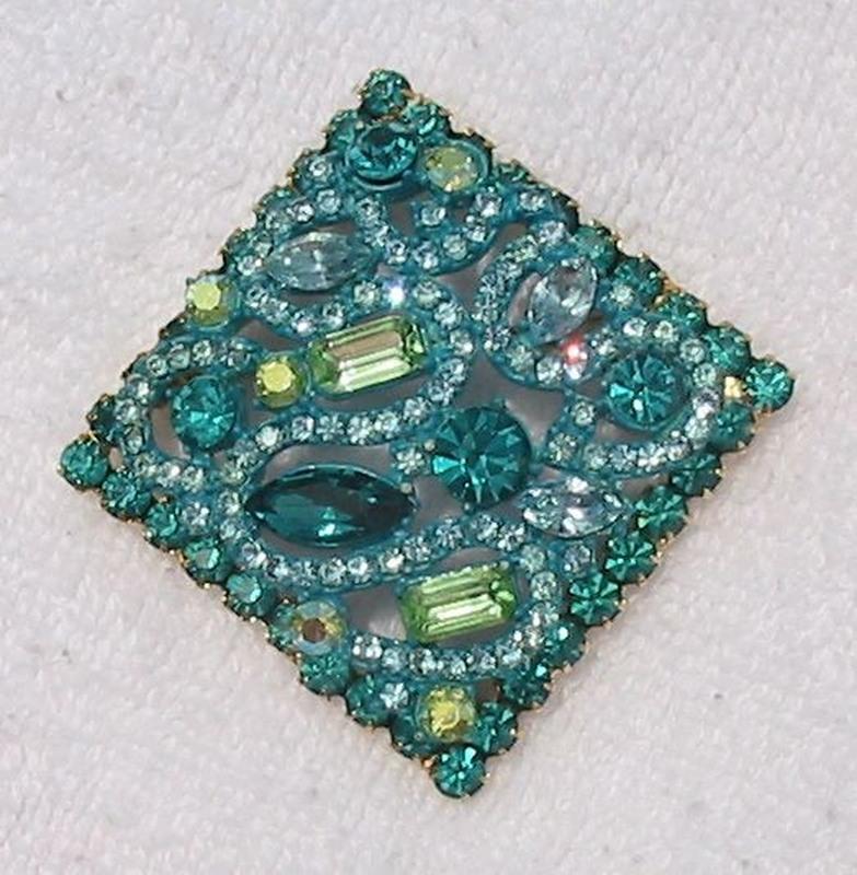 Front view of Turquoise Baguettes Brooch