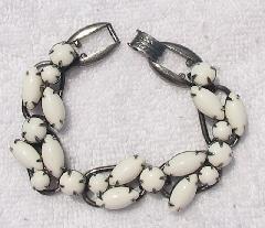White (chalk Or Milk) Cabochons Bracelet 5 Link