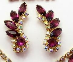 Purple (cardinal) Navettes Earrings Clip