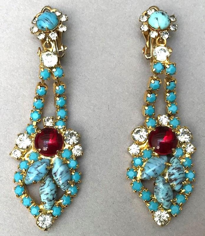 Front view of Turquoise Cabochons Spotted Earrings Clip