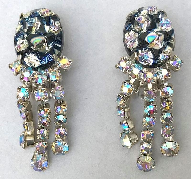 Front view of AB Cabochons Molded/Cut Earrings Clip