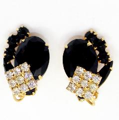 Black (jet) Oval Earrings Clip