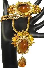 Topaz Cabochons Plastic Pin Pendant