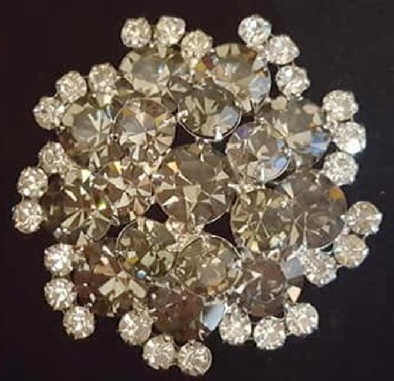 Front view of Gray (black Diamond) Chatons Only Brooch