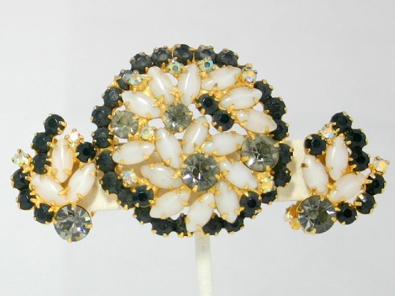 Front view of Multiple Colors Navettes Brooch