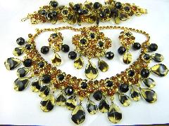 Topaz Pear Striped Necklace
