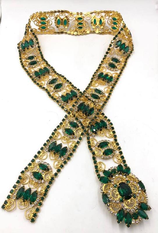 Front view of Green Navettes Belt