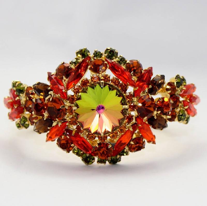 Front view of Fall Navettes Rivoli/Margarita Bracelet Clamper