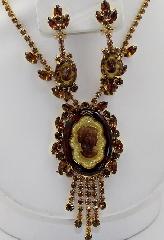 Topaz Oval Molded/Cut Necklace
