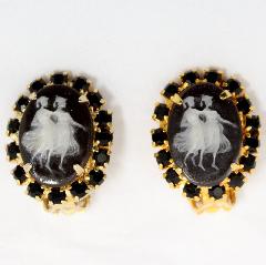 Black (jet) Oval Molded/Cut Earrings Clip