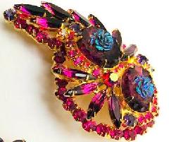 Purple (cardinal) Oval Molded/Cut Brooch