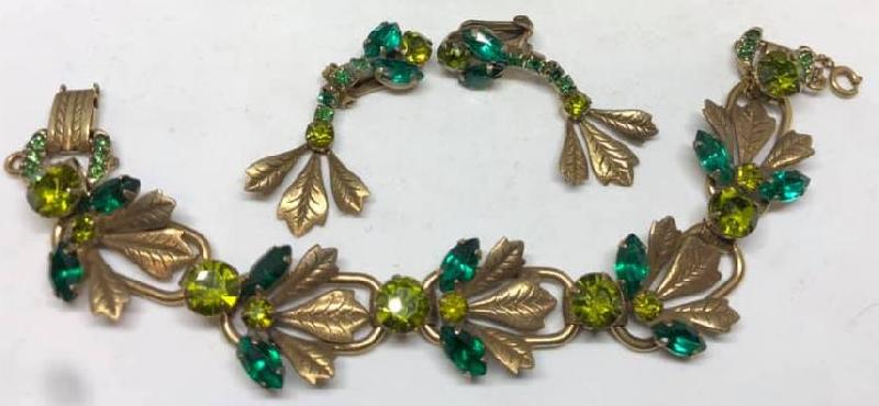 Front view of Green Navettes Bracelet 5 Link