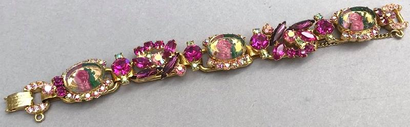 Front view of Pink Oval Molded/Cut Bracelet 5 Link