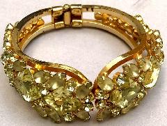 Yellow Square Frosted Bracelet Clamper