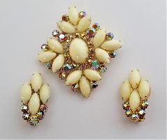 Yellow Cabochons Brooch