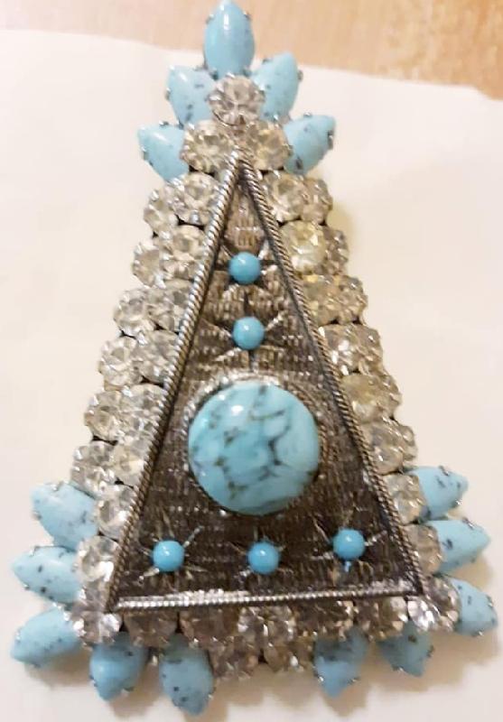 Front view of Blue Cabochons Spotted Pin Pendant