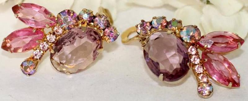 Front view of Pastel Oval Earrings Clip
