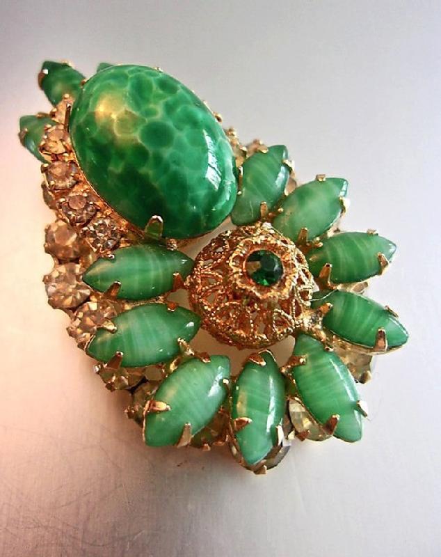 Front view of Green Cabochons Spotted Pin Pendant