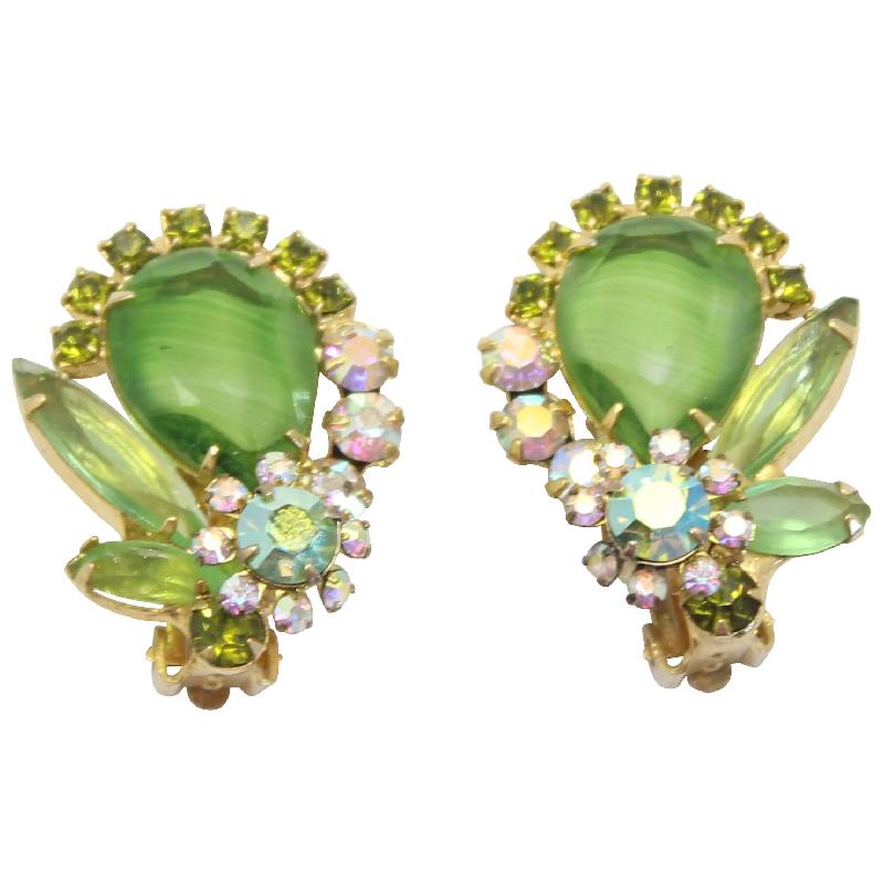 Front view of Green Pear Givre Earrings Clip