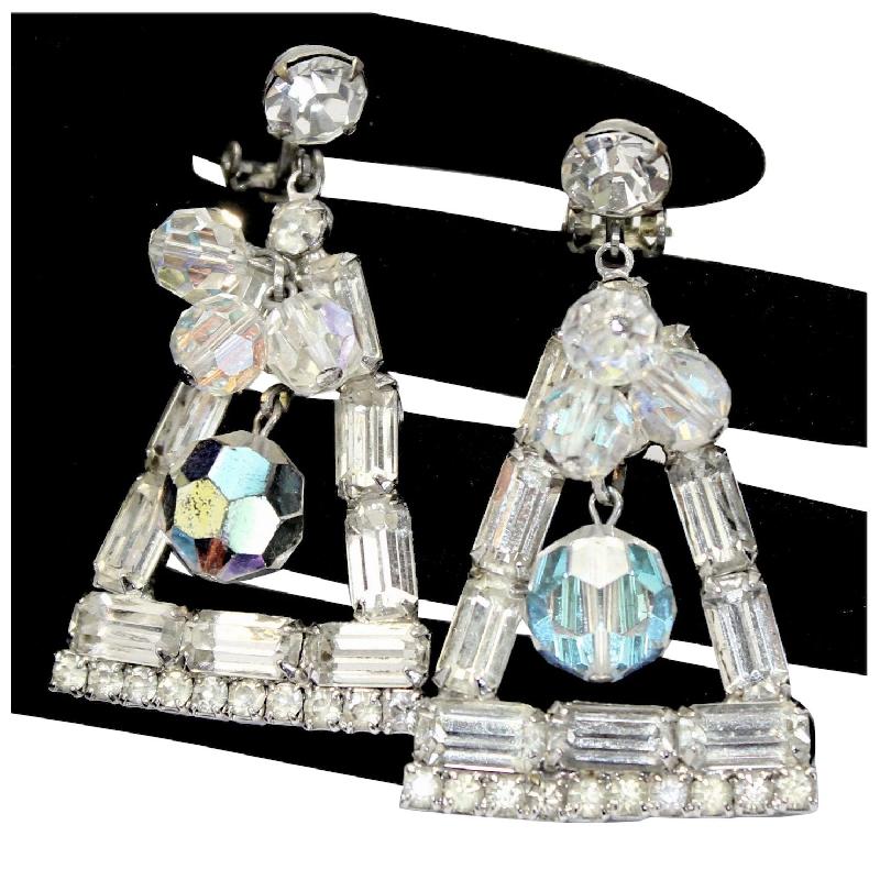 Front view of Clear Baguettes Earrings Clip