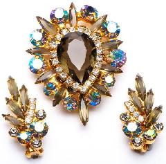 Gray (black Diamond) Navettes Earrings Clip