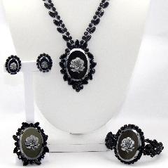 Hematite Oval Molded/Cut Pin Pendant