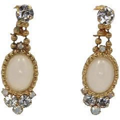 White (chalk Or Milk) Cabochons Plastic Earrings Clip