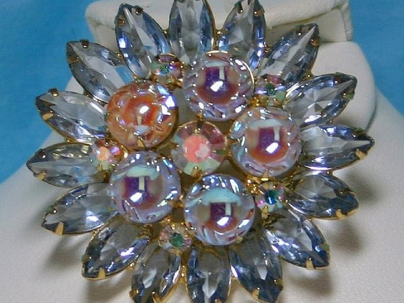Front view of Blue Scooped Brooch
