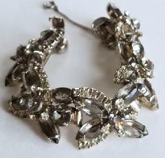Gray (black Diamond) Navettes Bracelet 5 Link
