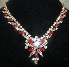 Red Cabochons Necklace
