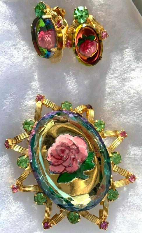 Front view of Pink Oval Molded/Cut Brooch