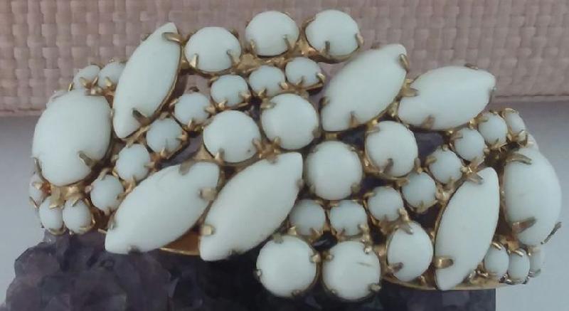 Front view of White (chalk Or Milk) Cabochons Bracelet Clamper