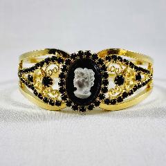 Black (jet) Cabochons Molded/Cut Bracelet Clamper