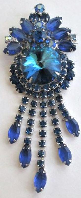 Front view of Blue Navettes Rivoli/Margarita Pin Pendant
