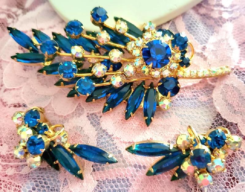Front view of Blue Navettes Brooch