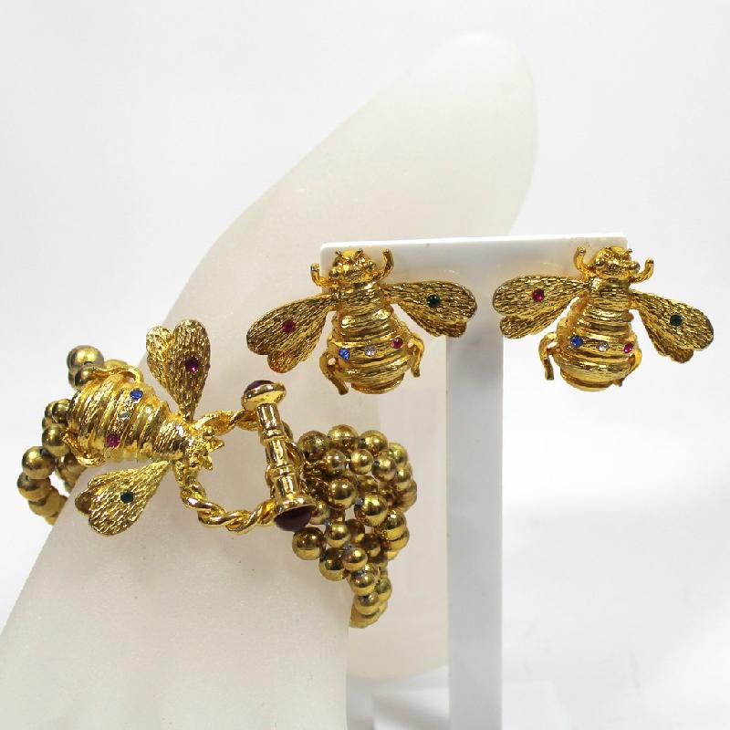 Front view of Multiple Colors Cabochons Bracelet Charm