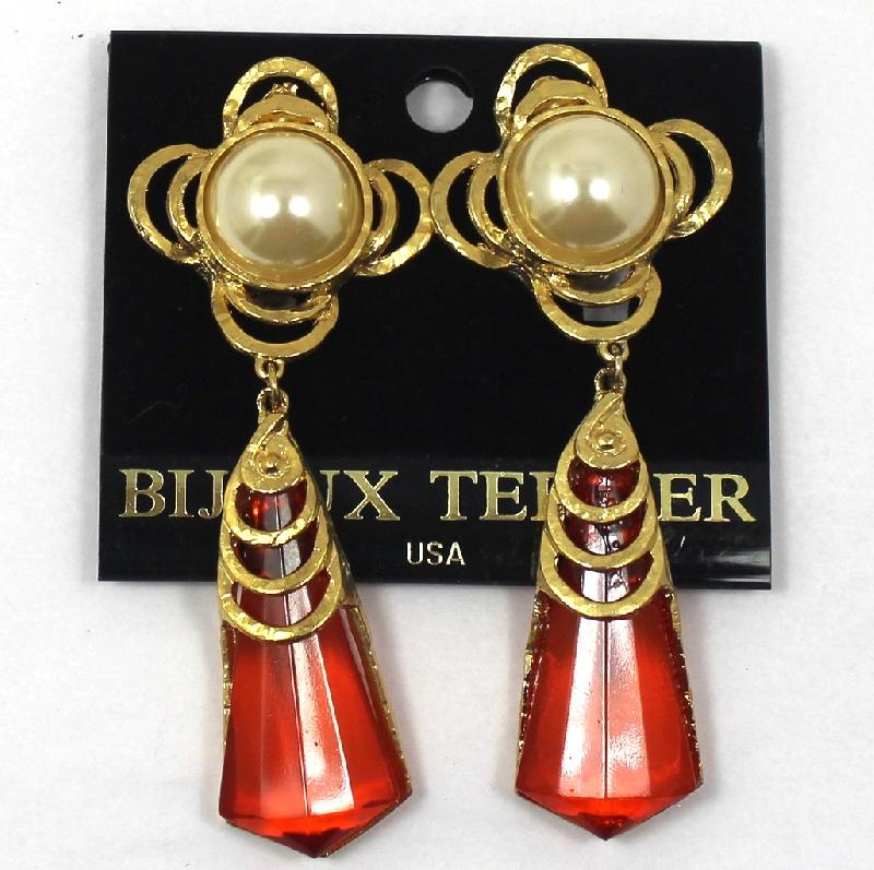 Front view of Orange Cabochons Pearl Earrings Clip