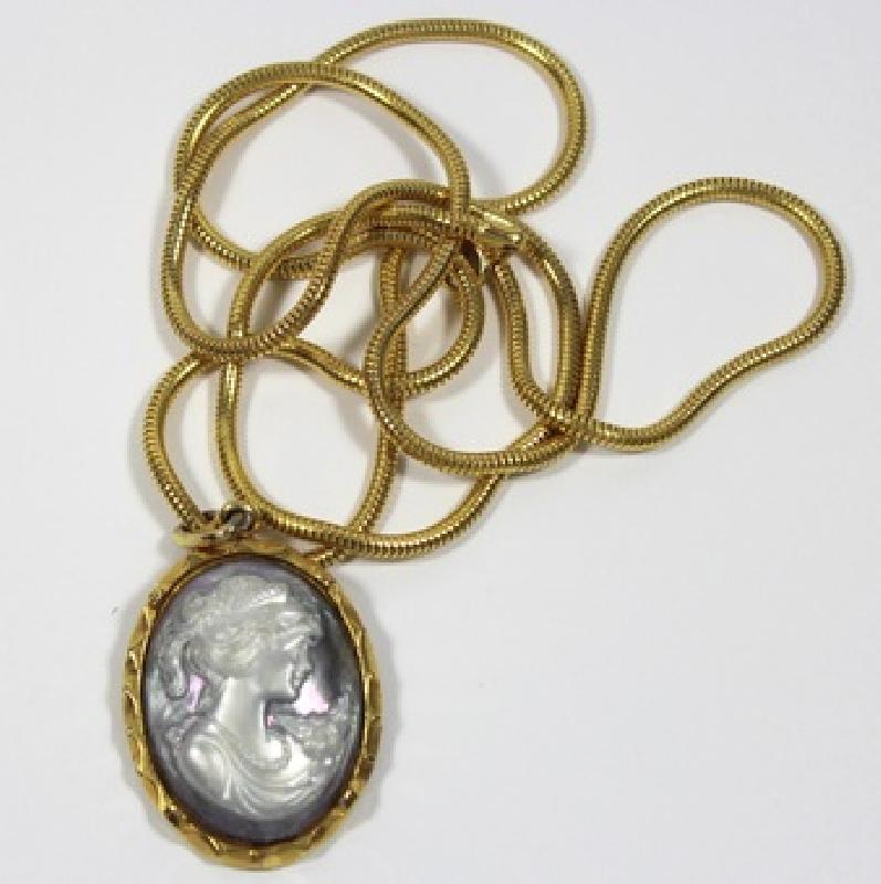 Front view of Gray (black Diamond) Oval Necklace