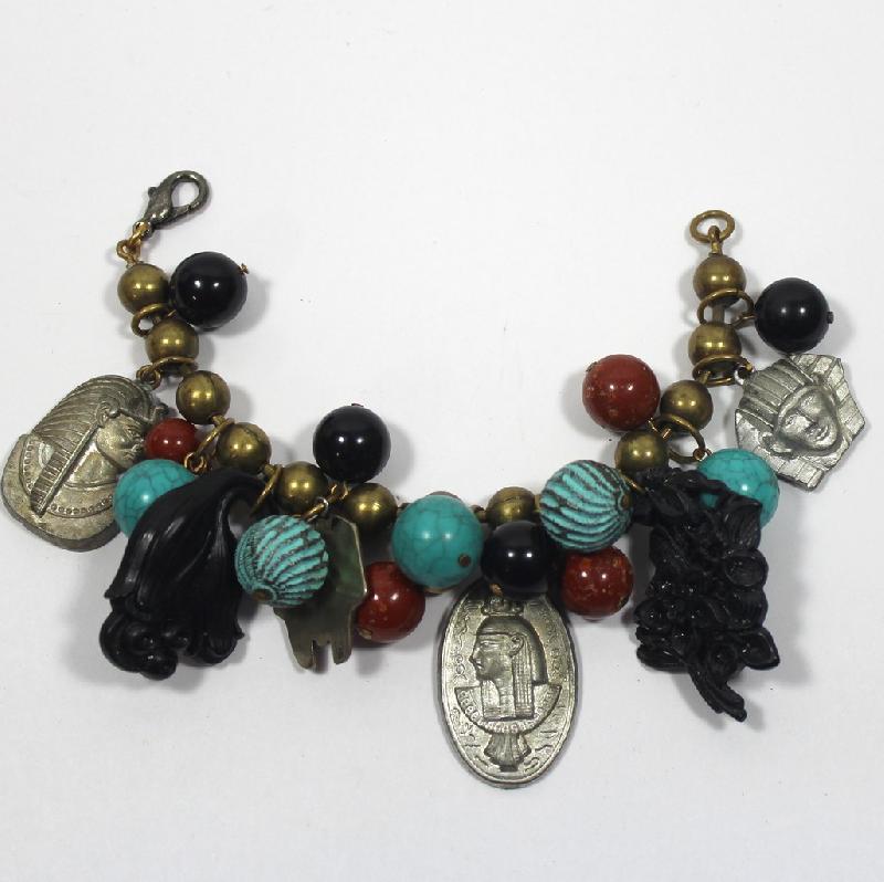Front view of Multiple Colors Plastic Bracelet Charm