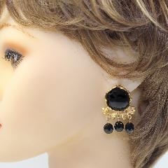 Black (jet) Cabochons Earrings Clip