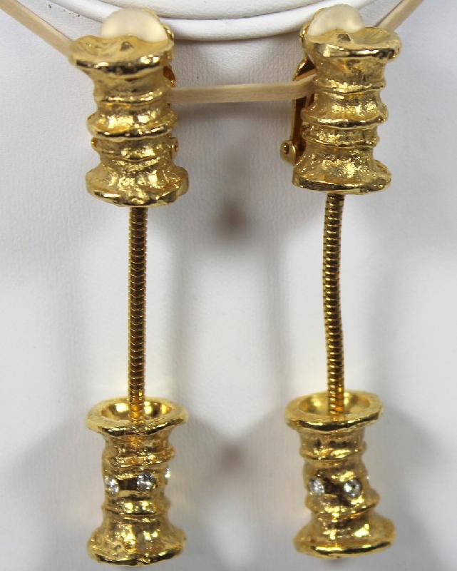 Front view of Earrings Clip