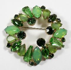 Green Pentagon Frosted Brooch