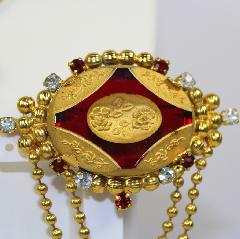 Red Oval Molded/Cut Brooch