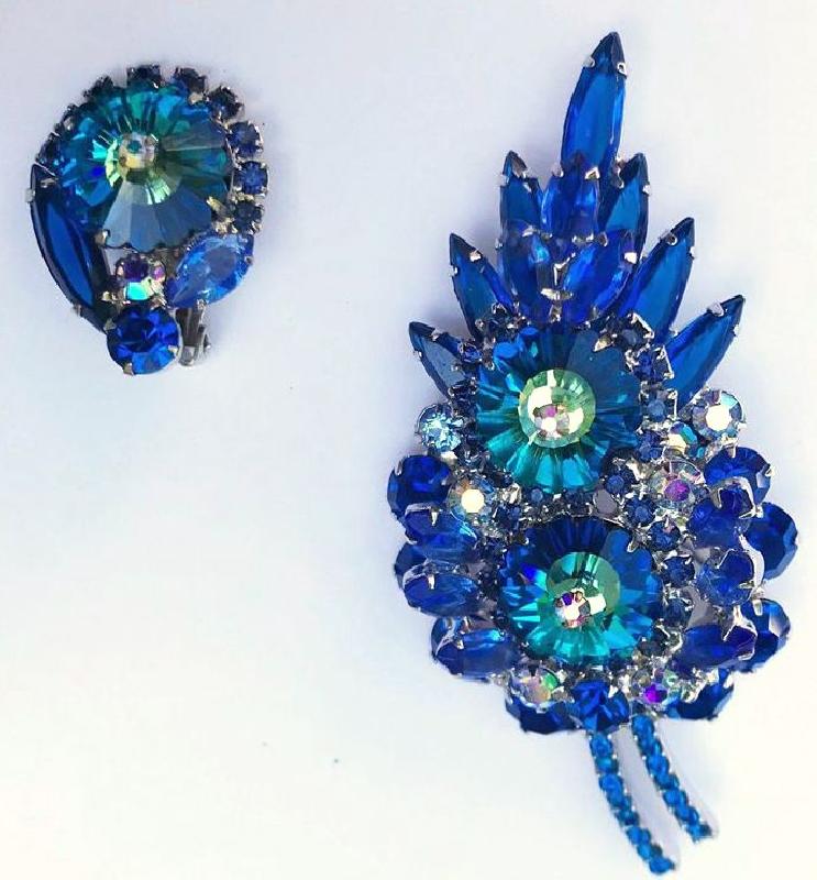 Front view of Blue Navettes Rivoli/Margarita Brooch