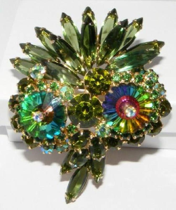Front view of Green Navettes Rivoli/Margarita Brooch