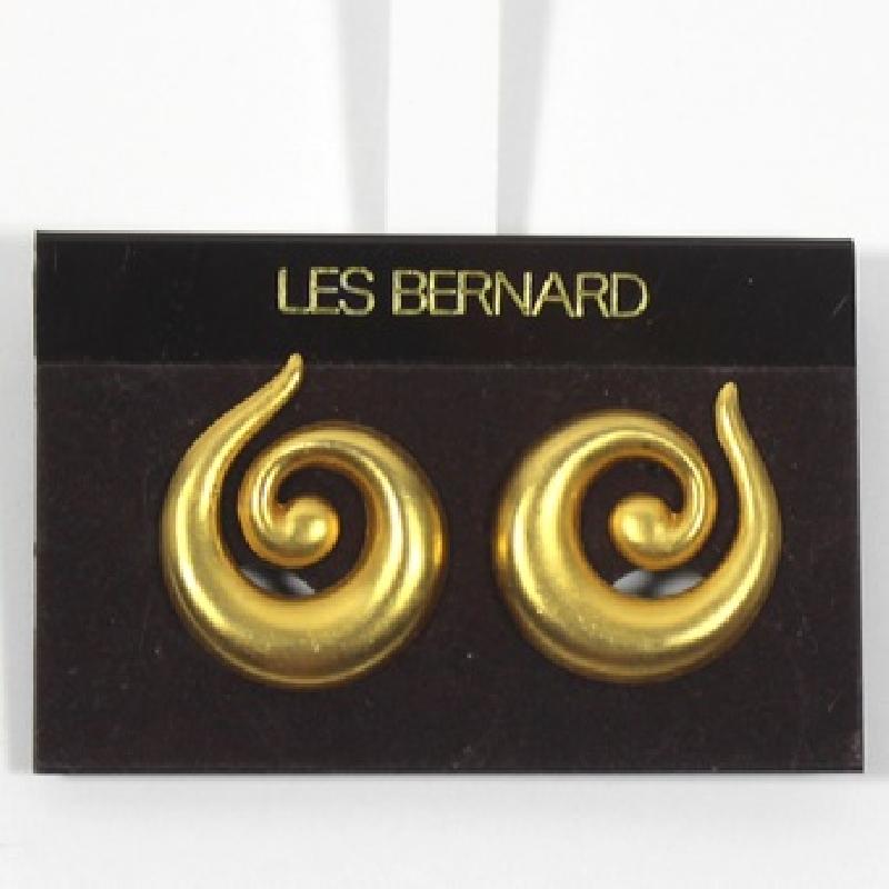 Front view of Earrings Clip