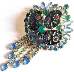 Blue Oval Molded/Cut Pin Pendant