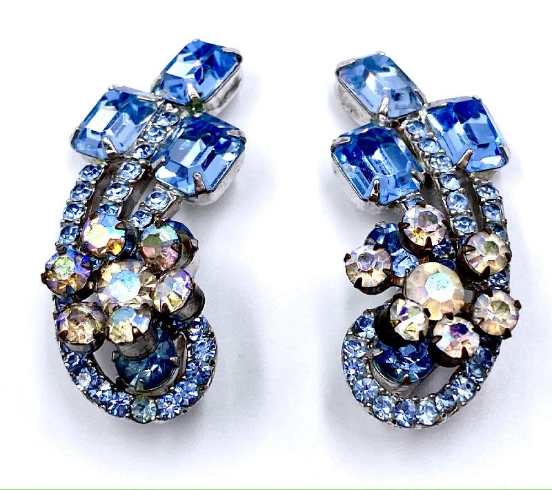 Front view of Blue Emerald Cut Earrings Clip