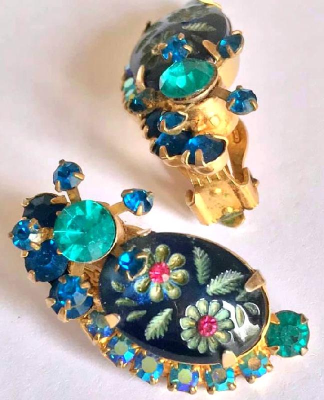 Front view of Blue Cabochons Molded/Cut Earrings Clip