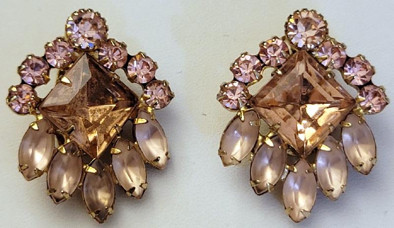 Front view of Pink Square Frosted Earrings Clip